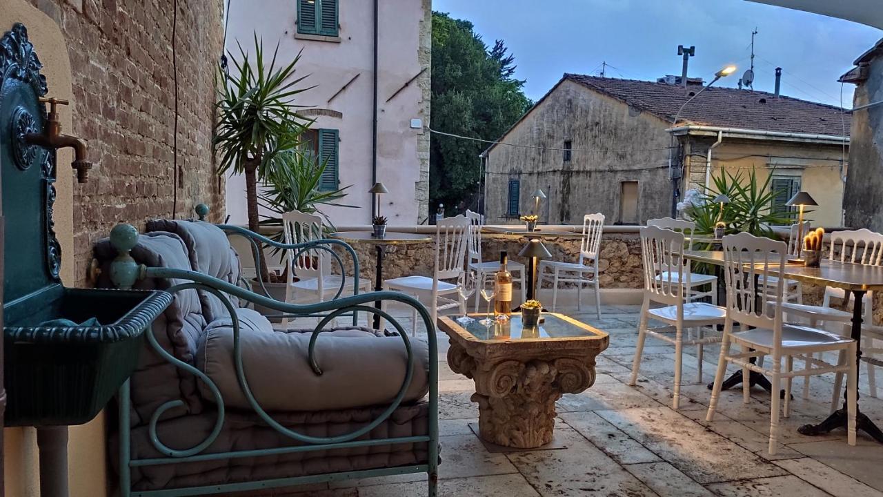 Residenza D'Epoca Cavaliere - Romantic Rooms بيبونا المظهر الخارجي الصورة